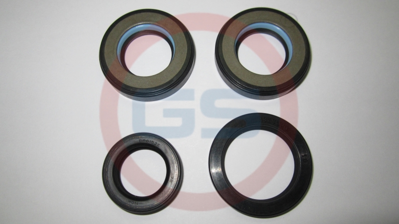 2KIT6778 Ремкомплект рулевой рейки Toyota Vitz 1999-2005