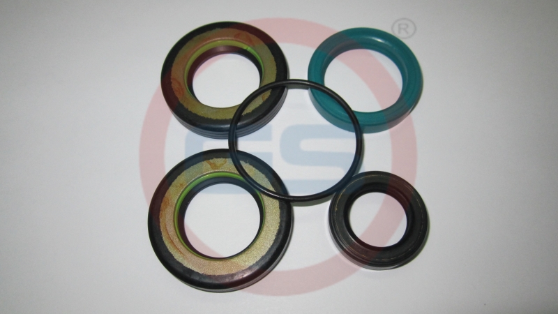 2KIT6714 Ремкомплект рулевой рейки Toyota Avensis 2003-